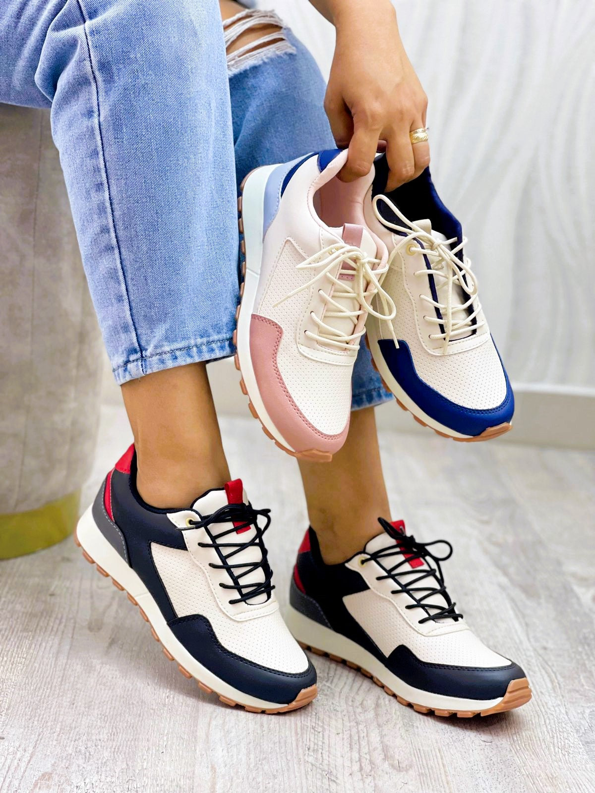 gid://shopify/MediaImage/24566346842206